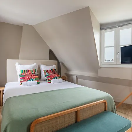 Charming Parisian In Bastille Marais Apartment Paris